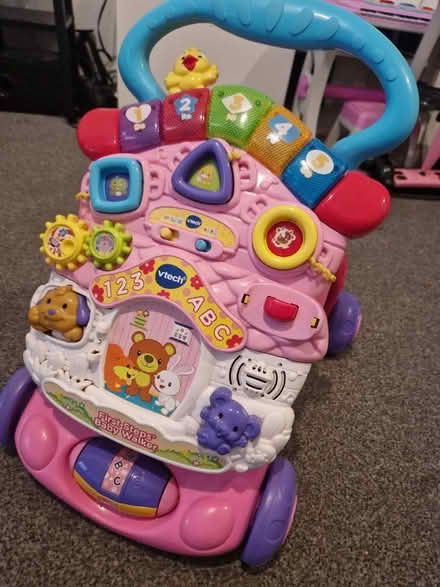 Photo of free Pink Baby Walker (Woodside SE25) #1