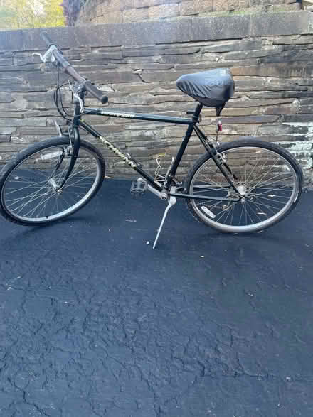 Photo of free Schwinn 21 speed 24 inch bike (Lake Katrine) #1