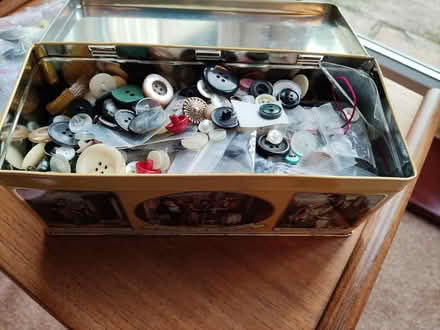 Photo of free Buttons (AL4) #2