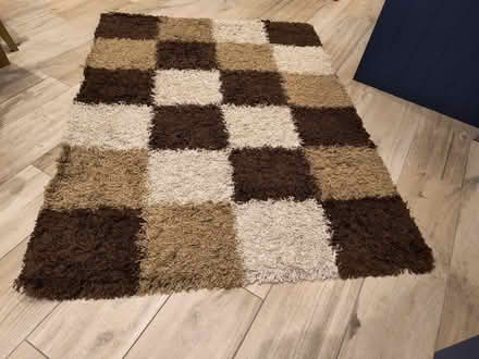 Photo of free Chequered rug (Stoneleigh KT17) #4