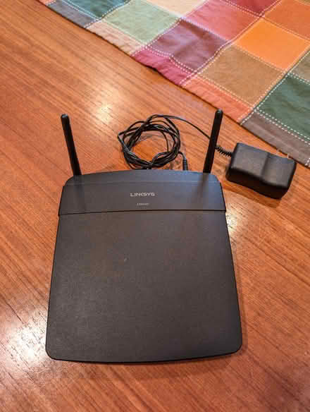 Photo of free WiFi router (Bellevue) #1