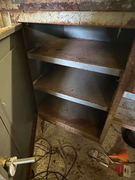 Photo of free Heavy Duty Industrial Workbench (Ellesborough HP17) #4