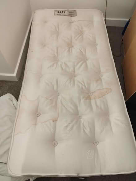 Photo of free Multiple Items: Mattress (TF2) #2