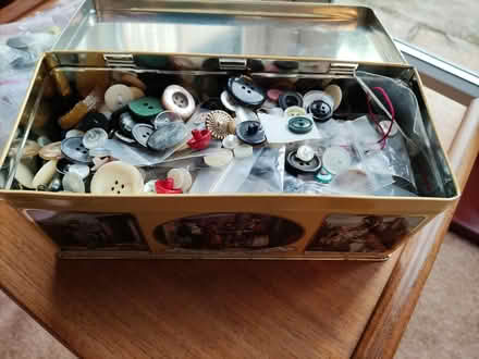 Photo of free Buttons (AL4) #1