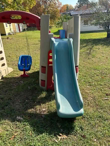 Photo of free Little tykes play structure (Deerwood Rd & Deerwood Dr) #2