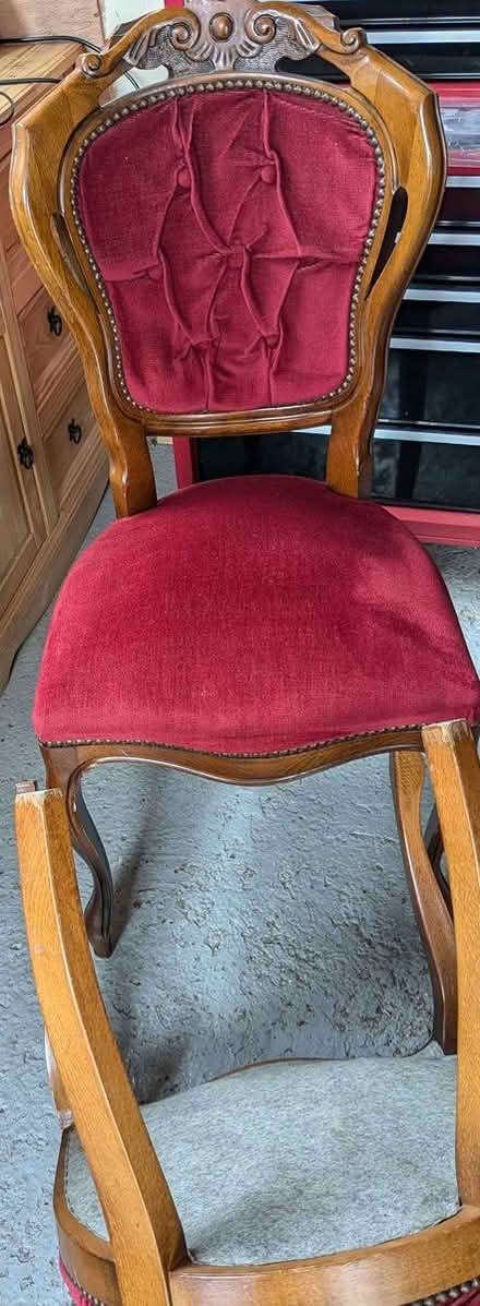 Photo of free Large dining table and 4 chairs (Cleethorpes DN35) #2