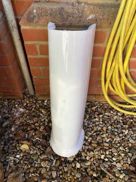 Photo of free Basin stand (Exeter EX2 7) #1