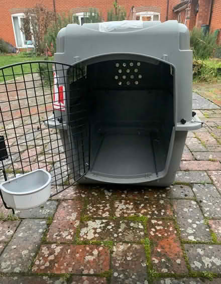 Photo of free Pet crate (Wisley GU23) #3