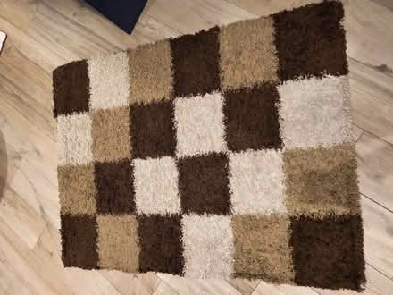 Photo of free Chequered rug (Stoneleigh KT17) #1