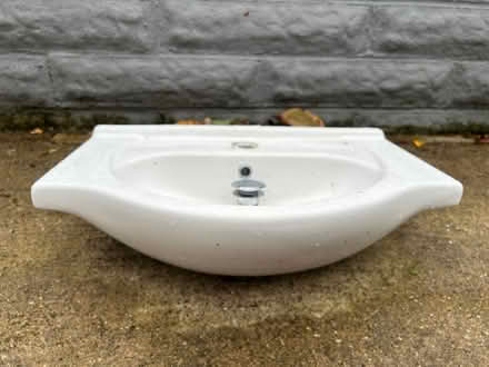 Photo of free Bathroom sink with click clack trap (Chapel allerton LS7) #1