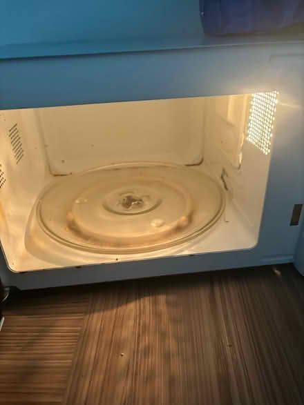 Photo of free Blue swan microwave (Westhampnett PO18) #2