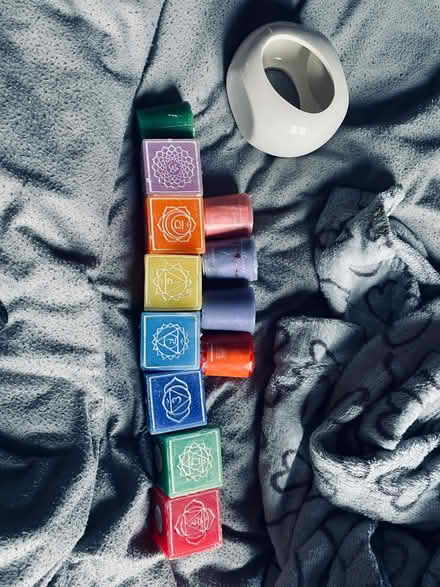 Photo of free chakra candles & oil burner (Loughborough LE11) #1