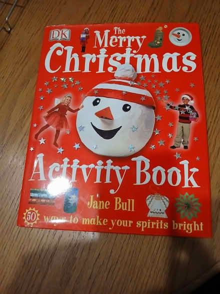 Photo of free Children's Christmas activity book (Walkley S6) #1