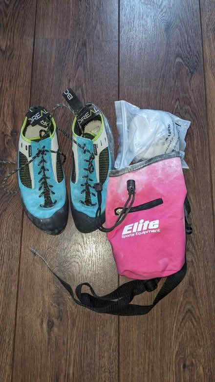 Photo of free Climbing shoes (EU 40) bag & chalk (N8 - Harringay Green Lanes) #1