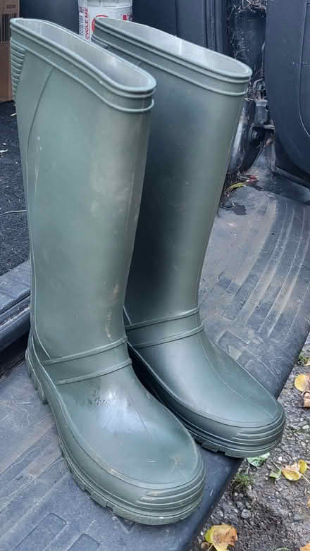 Photo of free Pair of Wellies - size 4. Good condition. (Whittlebury NN12) #2