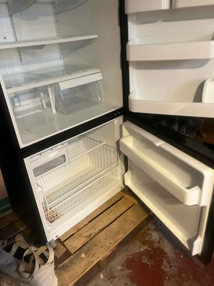 Photo of free LG refrigerator to be repaired (randolph) #3