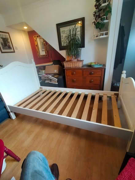 Photo of free Single bed (Ryde PO33) #1