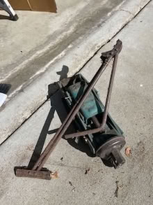 Photo of free Car jack (Sunnyvale, near Mary & Evelyn) #1