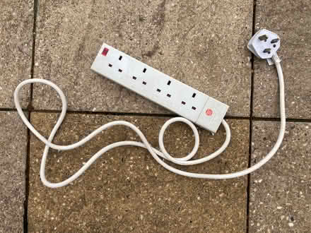 Photo of free 4 socket and 2m lead (Barton OX3) #1