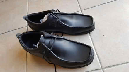 Photo of free Mens Shoes, Black, Size 10 (Apsley, Hemel Hempstead, HP3) #4