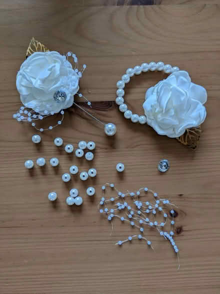 Photo of free Pearl and flower craft bits (Tranmere CH42) #1