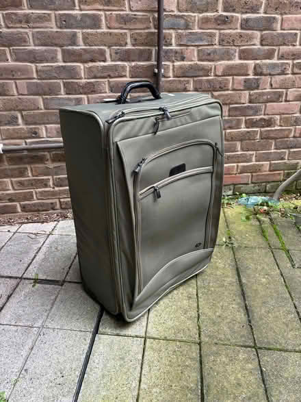 Photo of free 3 suitcases (SE17 3BN) #2
