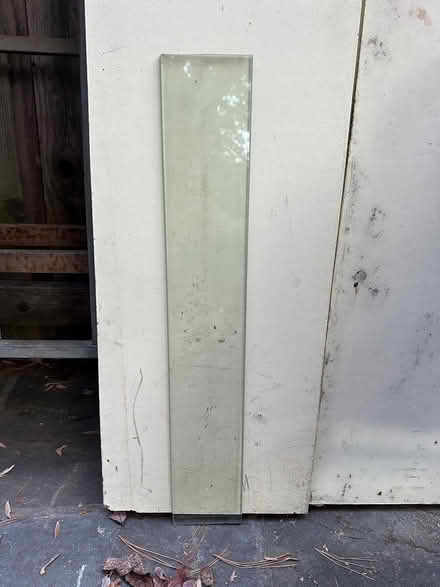 Photo of free thick plexiglass piece (near Cabin John Village) #1