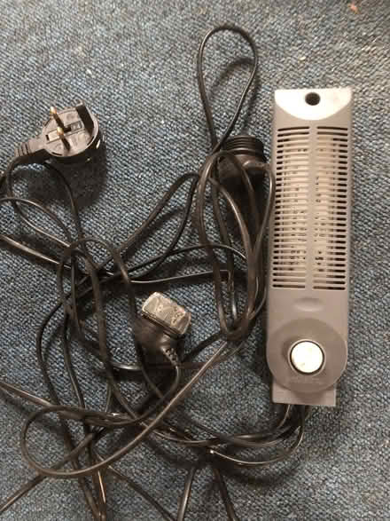 Photo of free Aquarium light (NG3 mapperley road) #1