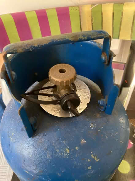 Photo of free 4.5kg Calor gas bottle (Bishopston BS7) #2