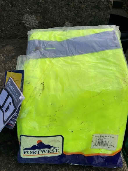Photo of free Hi-Vis bib and brace (Bath (Bath (Bear Flat)) #1