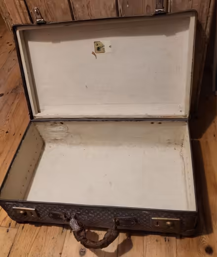 Photo of free Vintage Prop Suitcase (Crouch End, N8) #3