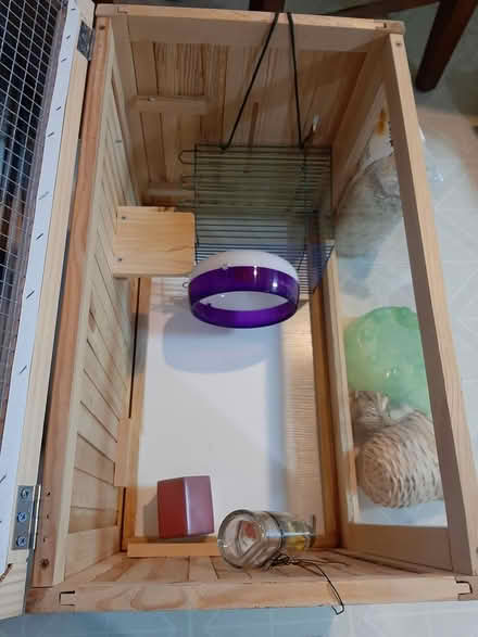 Photo of free Dwarf hamster cage and accessories (Milwaukie, Ardenwald) #3