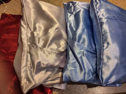 Photo of free 4 sheet sleeping bags (Cambridge, CB5) #1