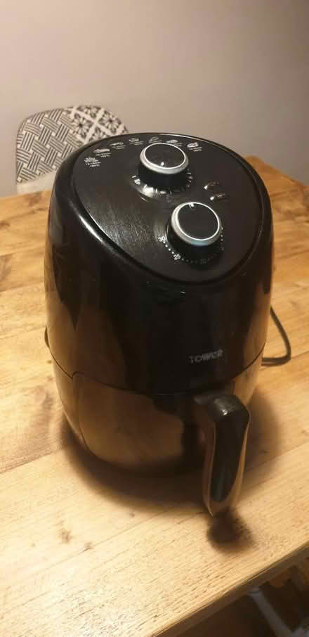 Photo of free Small tower air fryer (SK14 (Hyde)) #1
