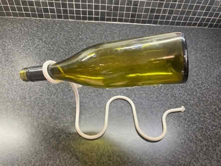 Photo of free novelty bottle holder (Lightpill GL5) #1