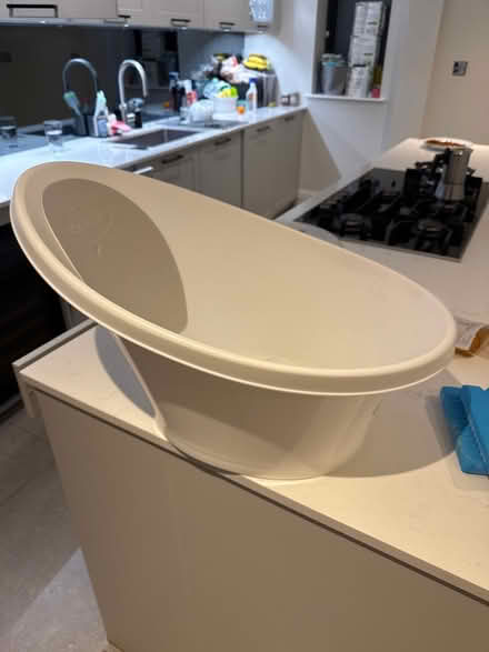 Photo of free Baby bath (SW4) #1