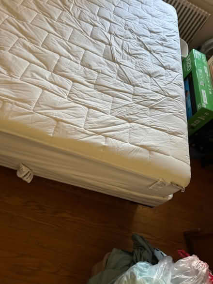 Photo of free Queen C4 Sleep #Bed W/O headboard (Allengate & Dalton Ave area) #3