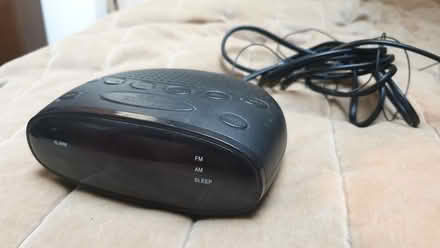 Photo of free radio-alarm (Hove Green BN3) #1
