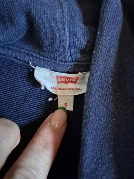 Photo of free Crop jumpers (CM3 Danbury) #3