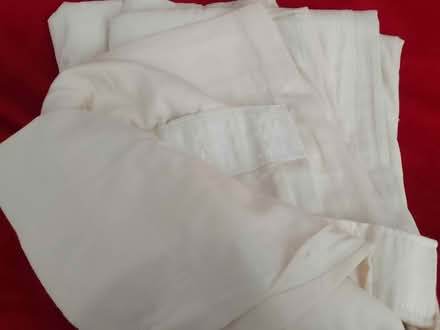 Photo of free curtains and curtain rail (Scotstoun, Glasgow) #1