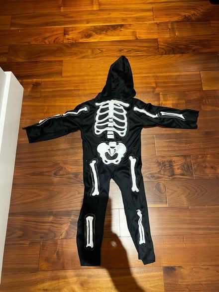 Photo of free Skeleton Halloween outfit (Welwyn Garden City) #1