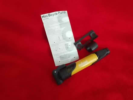 Photo of free mini tyre pump (Scotstoun, Glasgow) #1