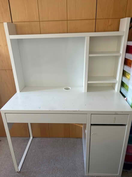 Photo of free Desk (IG8 7RB) #1
