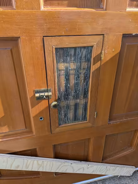 Photo of free Exterior door in frame, solid wood (West End Santa Rosa) #3