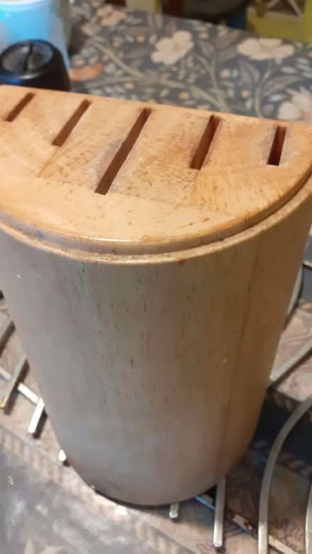 Photo of free knife block (Sandilands CR0) #1