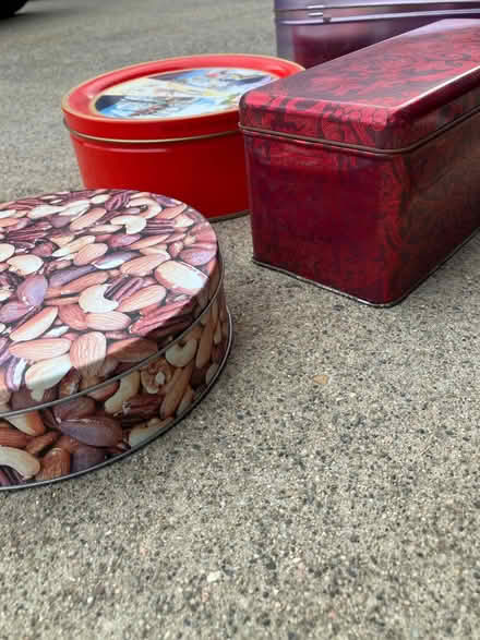 Photo of free 5 metal containers with lids (Monta Vista) #2