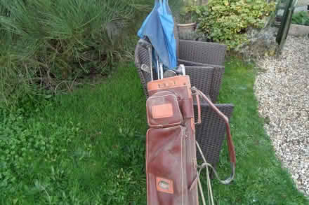 Photo of free old golf set (Charney Bassett OX12) #1