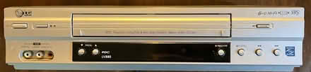 Photo of free 32” TV + VCR - Spares or repair (De Parys MK40) #3