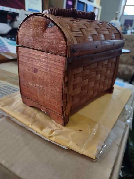 Photo of free Woven box with hinge lid (Odenton) #3