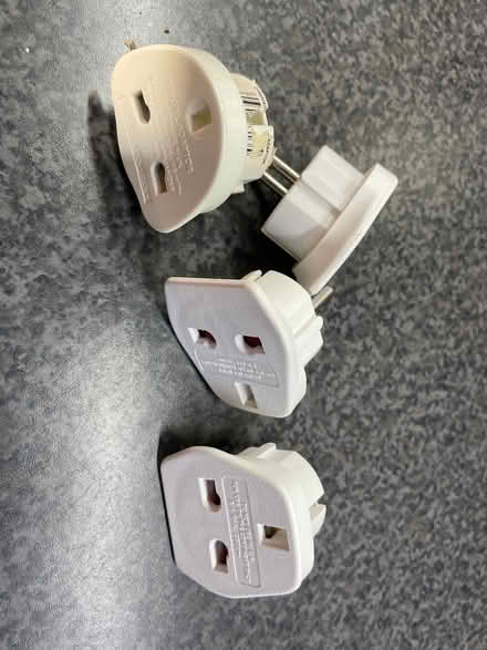 Photo of free Continental/UK adapters (Lightpill GL5) #1